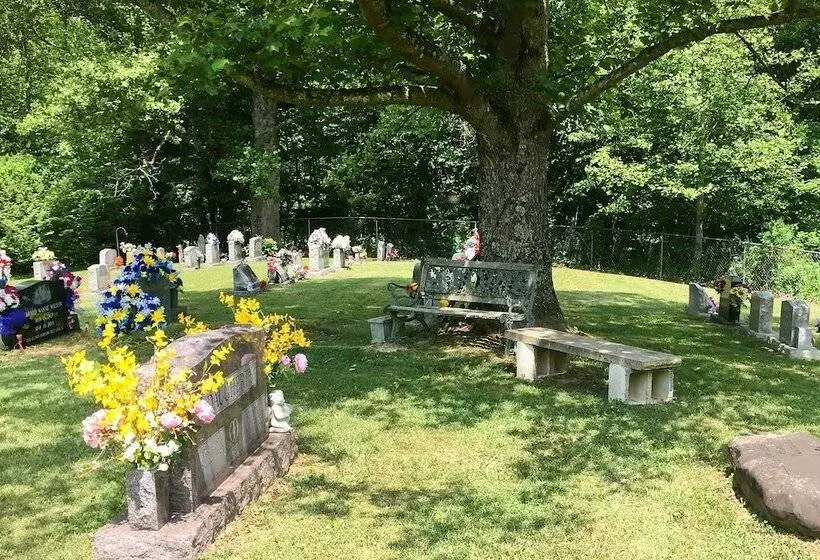 The Creek  Winfield Gem: 73 Acres Of Privacy