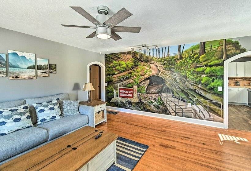 The Mammoth Cave Rock House Near Nat L Park