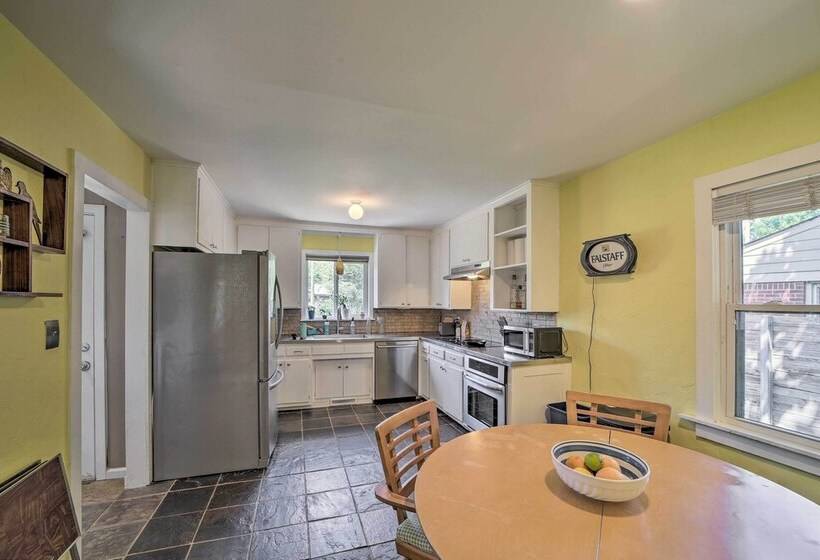 Pet Friendly Tulsa Home < 6 Mi To Dtwn!