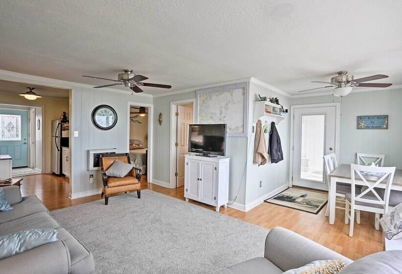 Waterfront Oak Harbor Home On Lake Erie W/ Views!