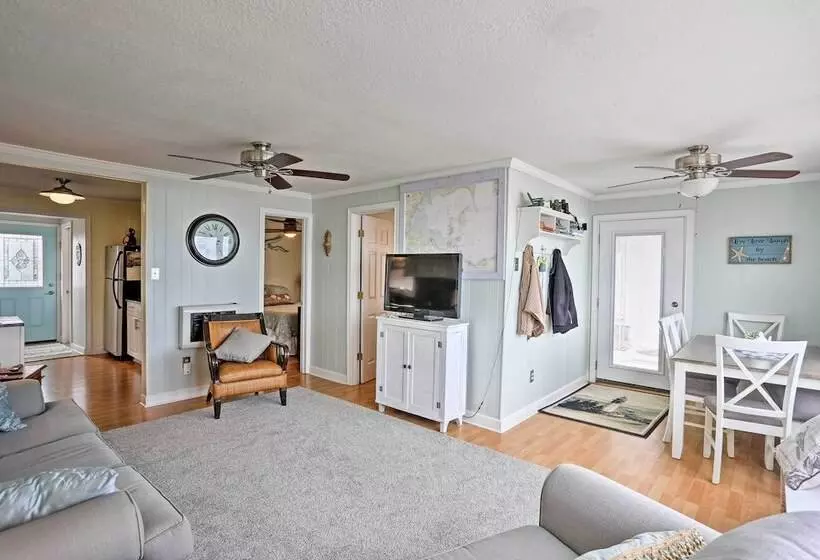 Waterfront Oak Harbor Home On Lake Erie W/ Views!