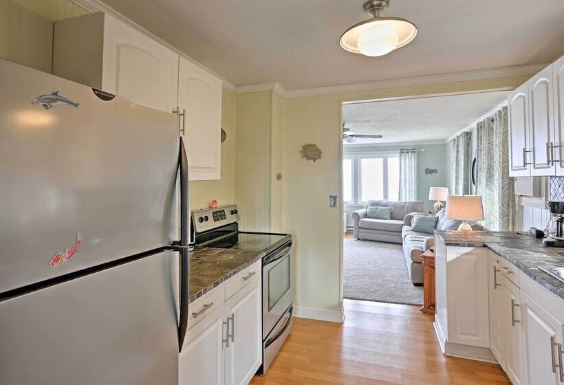 Waterfront Oak Harbor Home On Lake Erie W/ Views!