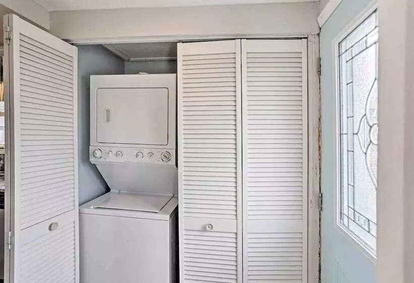 Waterfront Oak Harbor Home On Lake Erie W/ Views!