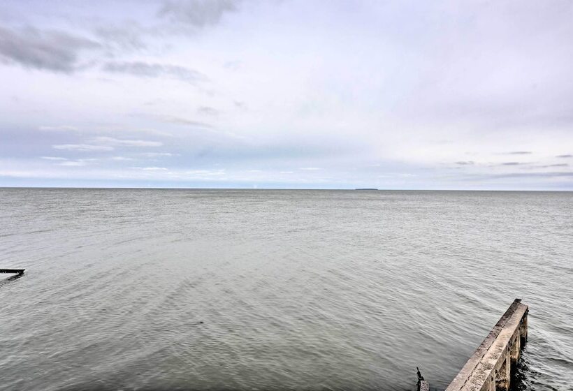 Waterfront Oak Harbor Home On Lake Erie W/ Views!