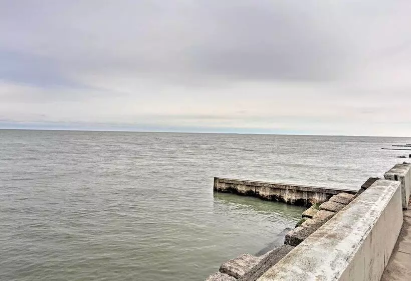 Waterfront Oak Harbor Home On Lake Erie W/ Views!