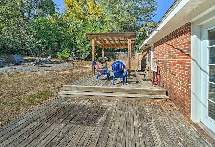 Wilmington Home Close To Beach + Boardwalk!