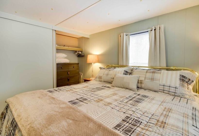 Wooded Mcgrath Home W/ Sauna Near Soo Line Trail!