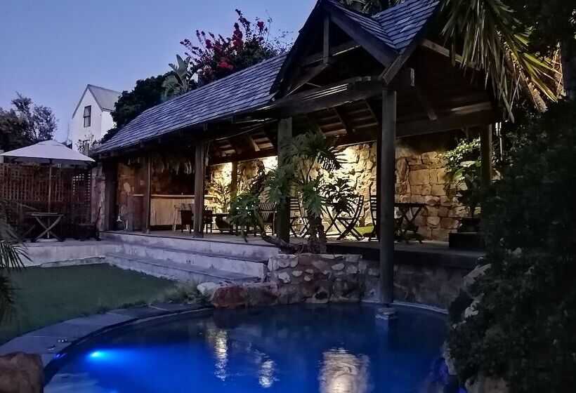 African Violet Guest Suites