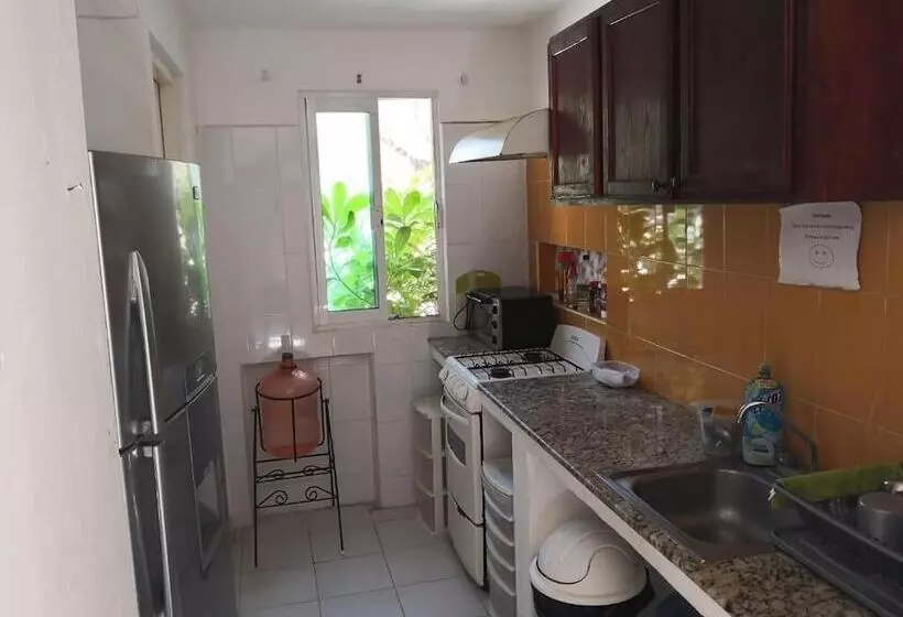 Hostel Punta Sam