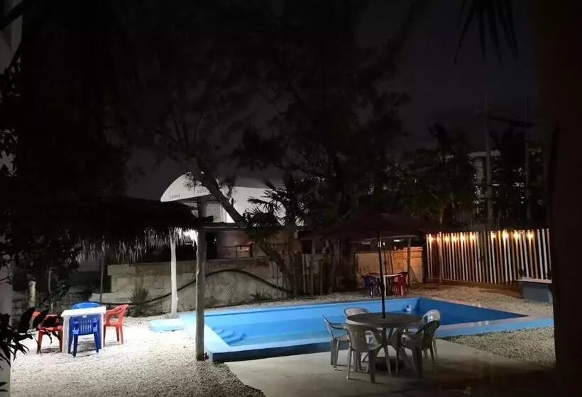 Hostel Punta Sam