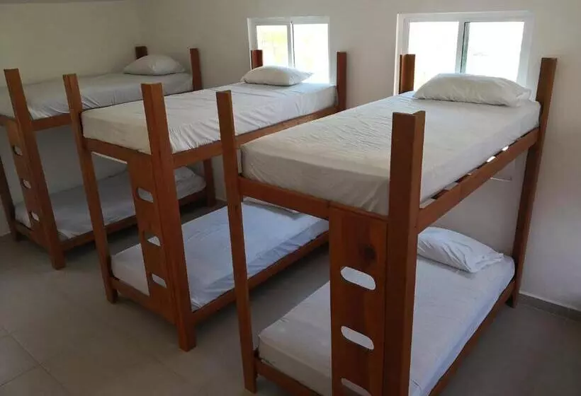 Hostel Punta Sam