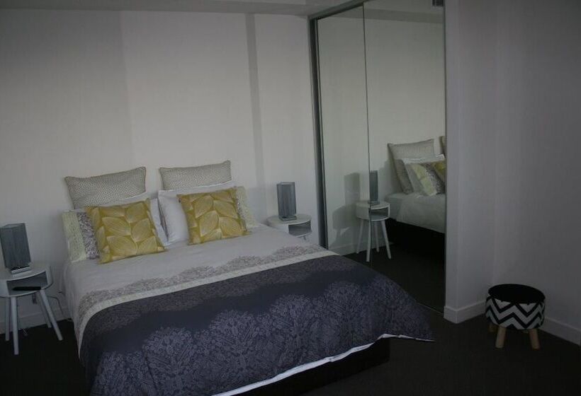 Apartment On King Street