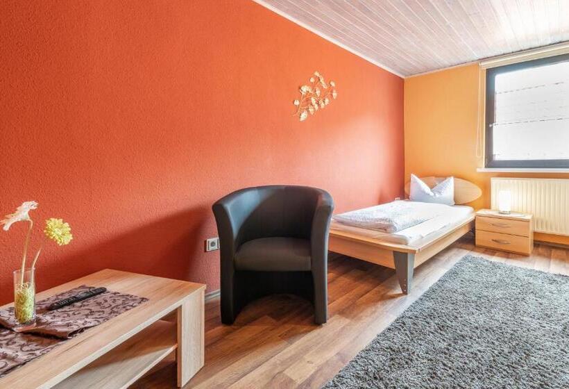 Hostel Pension Gisela