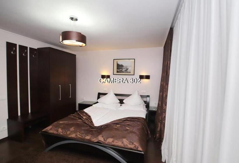 בית מלון כפרי Complex Cochet