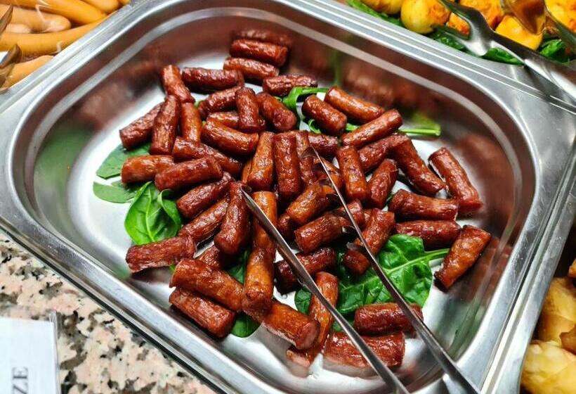 בית מלון כפרי Complex Cochet