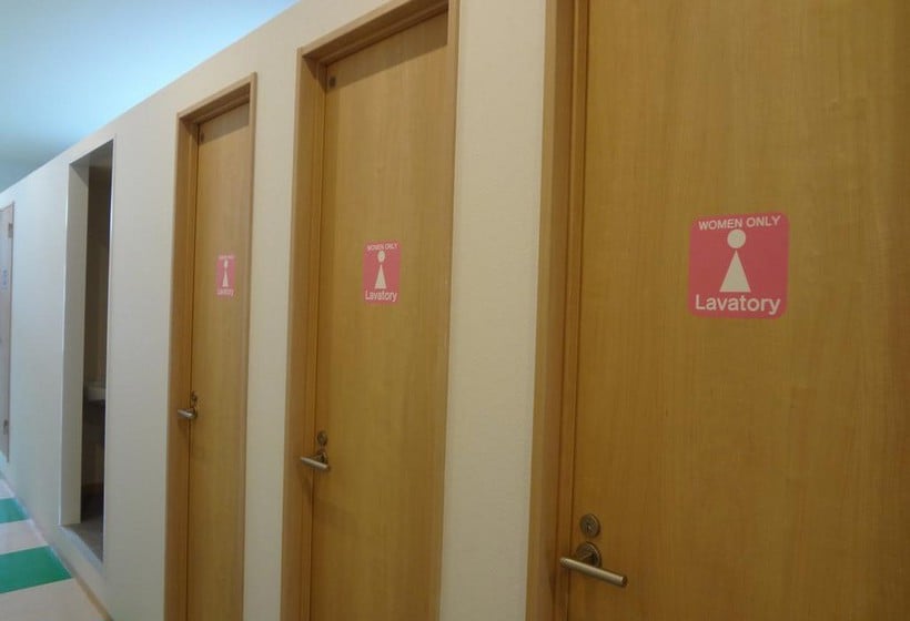 מלון כמוסות Capsule Inn Fujisan