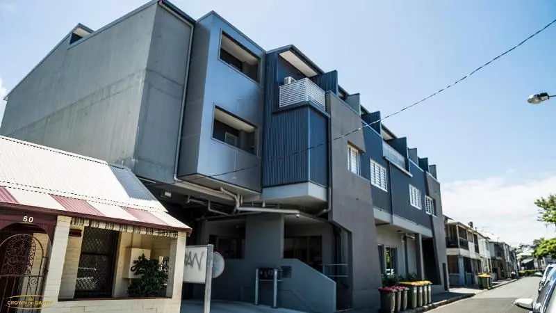 호텔 Crown On Darby Apartment