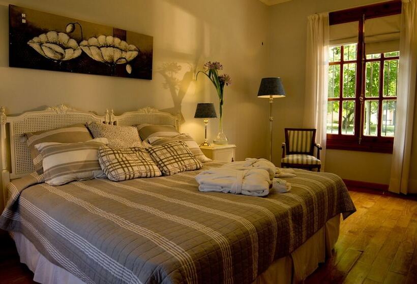 ホテル Estancia Monte Viejo