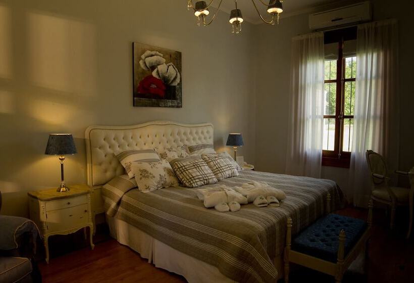 ホテル Estancia Monte Viejo