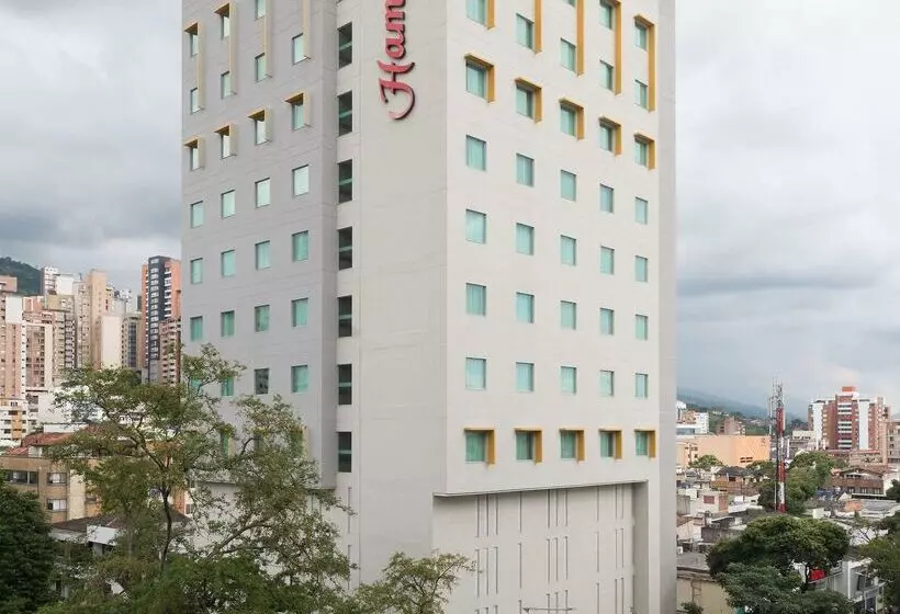 Hotelli Hampton By Hilton Bucaramanga