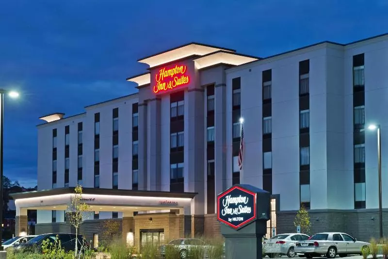 ホテル Hampton Inn & Suites North Huntingdonirwin