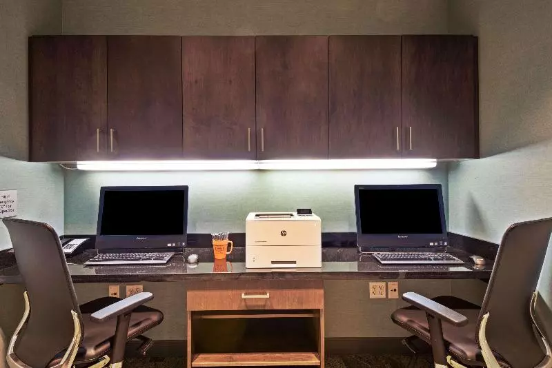 ホテル Hampton Inn & Suites North Huntingdonirwin