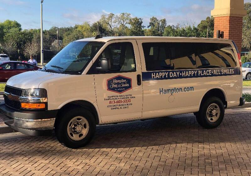 Отель Hampton Inn & Suites Tampa Busch Gardens Area