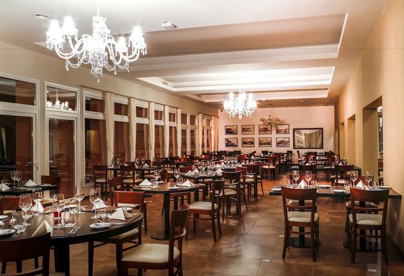 Otel Howard Johnson Chascomus