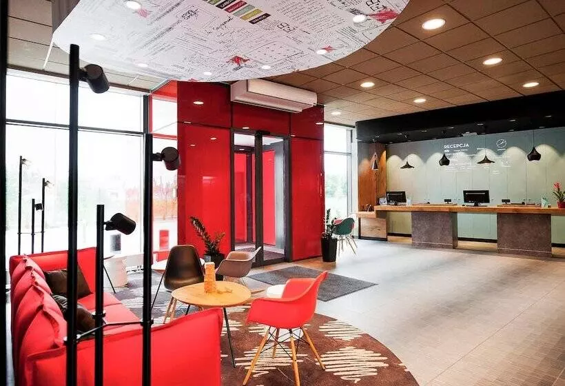 ホテル Ibis Poznan Polnoc