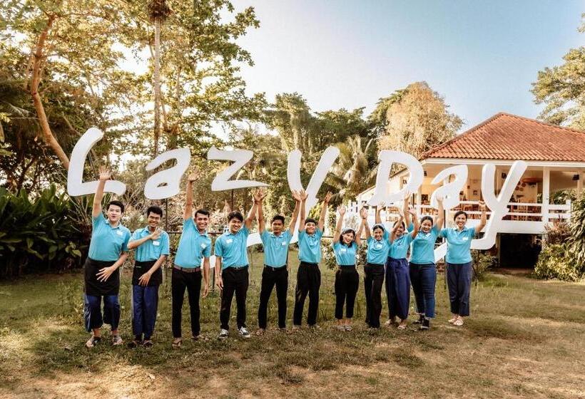 هتل Lazy Day The Resort