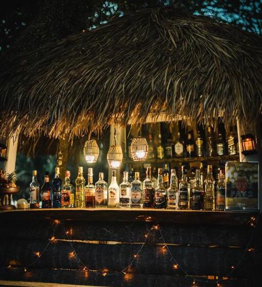 هتل Lazy Day The Resort