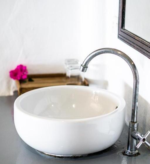 هتل Lazy Day The Resort