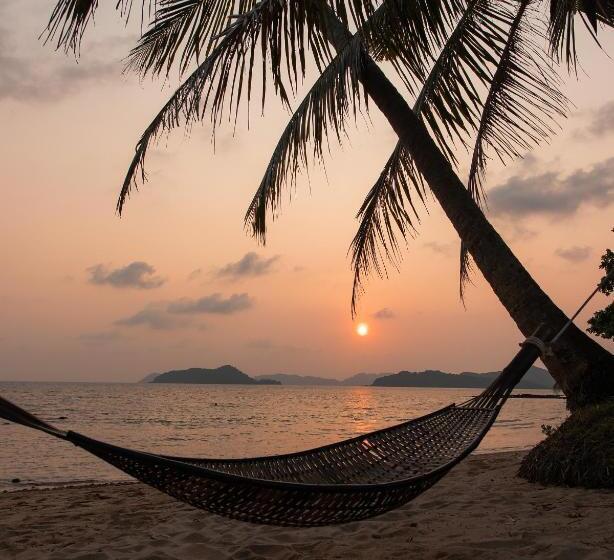 هتل Lazy Day The Resort