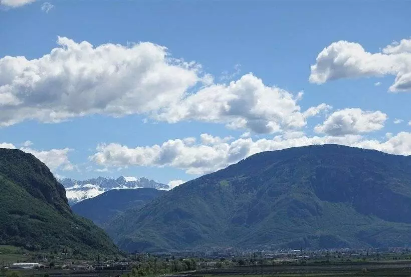 هتل Stamserhof