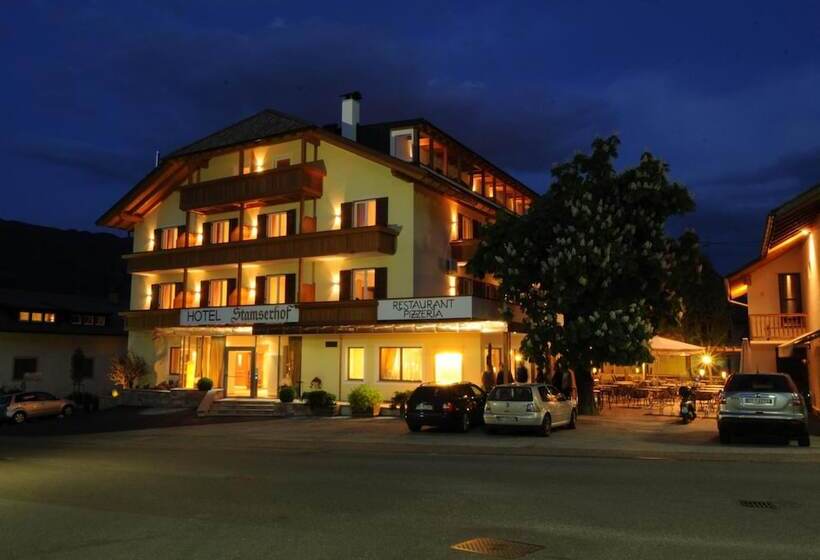 هتل Stamserhof