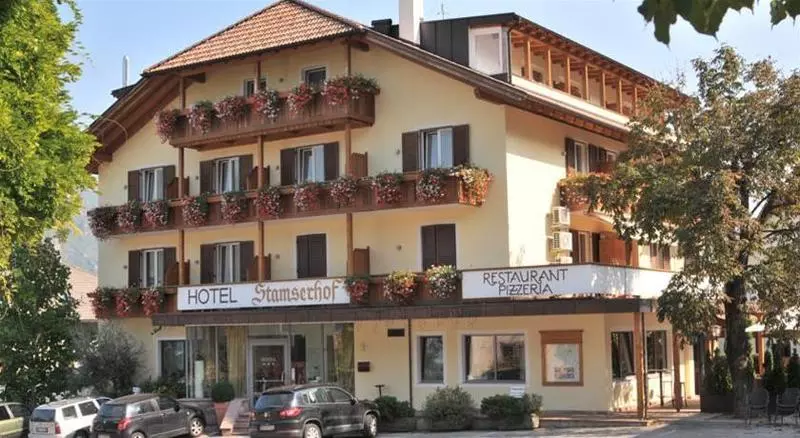 هتل Stamserhof