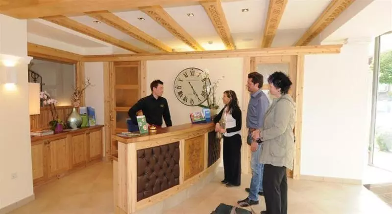 هتل Stamserhof