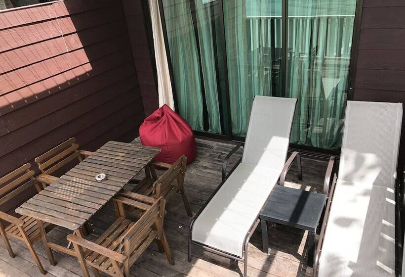 Отель The Barat Perhentian Beach Resort