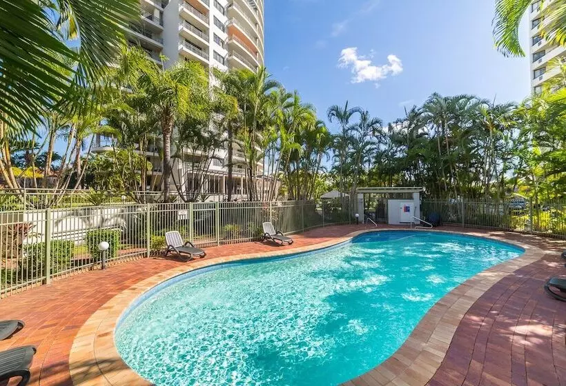 ホテル The Meriton Apartments On Main Beach