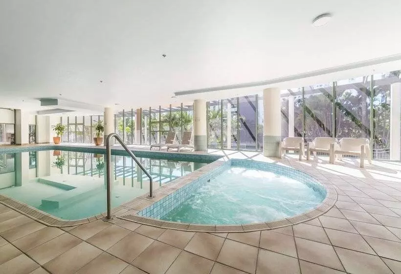 ホテル The Meriton Apartments On Main Beach