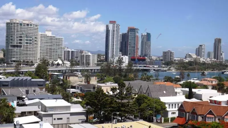 ホテル The Meriton Apartments On Main Beach