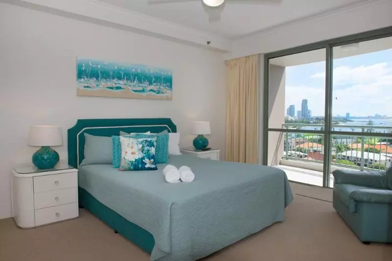 ホテル The Meriton Apartments On Main Beach