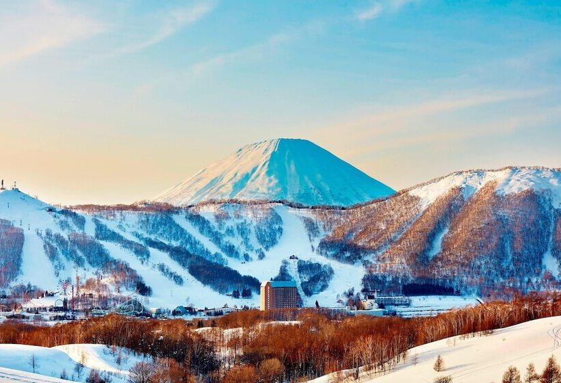 فندق The Westin Rusutsu Resort