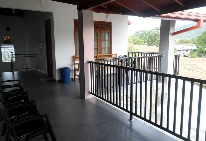 فندق Vista Rooms Dammarakkitha Road