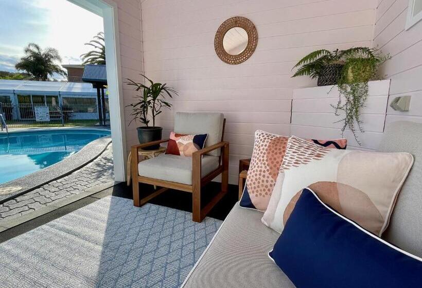 モーテル Pelican Motor Inn