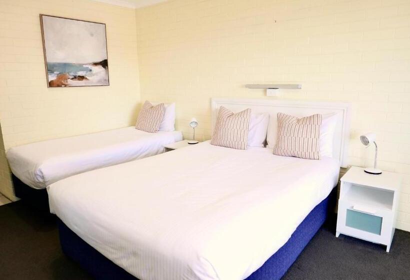 モーテル Pelican Motor Inn