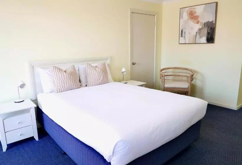 モーテル Pelican Motor Inn