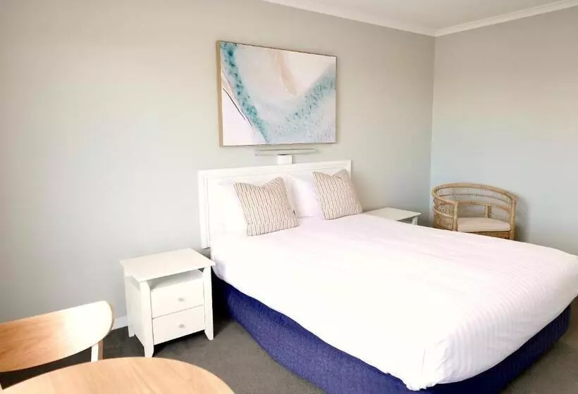 モーテル Pelican Motor Inn