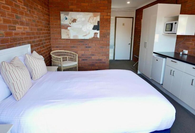 モーテル Pelican Motor Inn