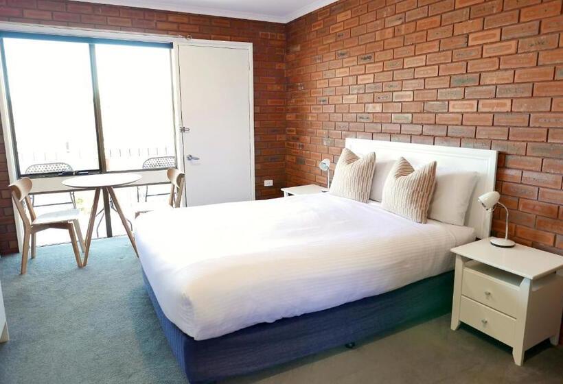 モーテル Pelican Motor Inn